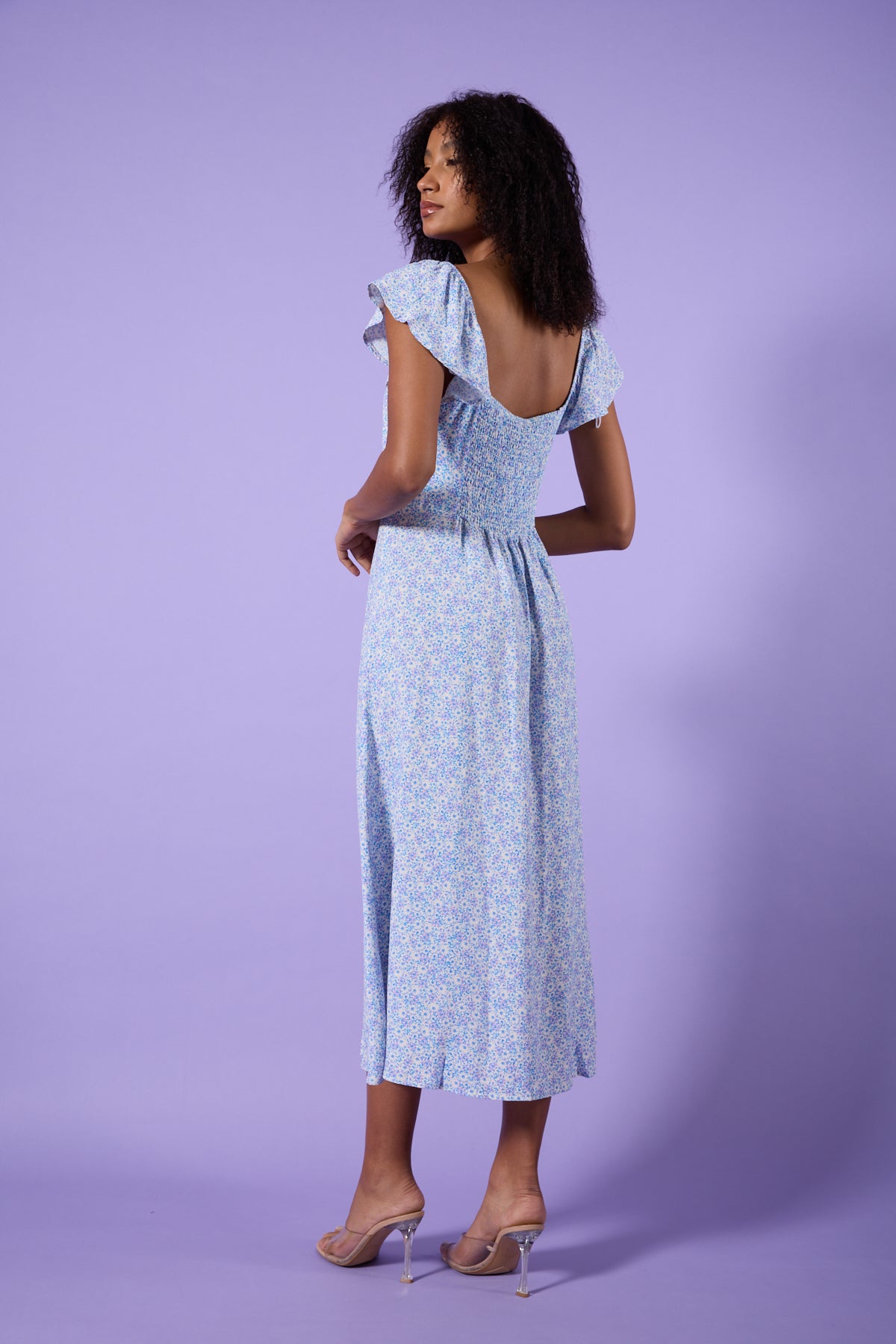 Çıtır Çiçek Desenli, Önden Yırtmaçlı, Sırtı Gipeli, Pamuk-Viskoz Elbise