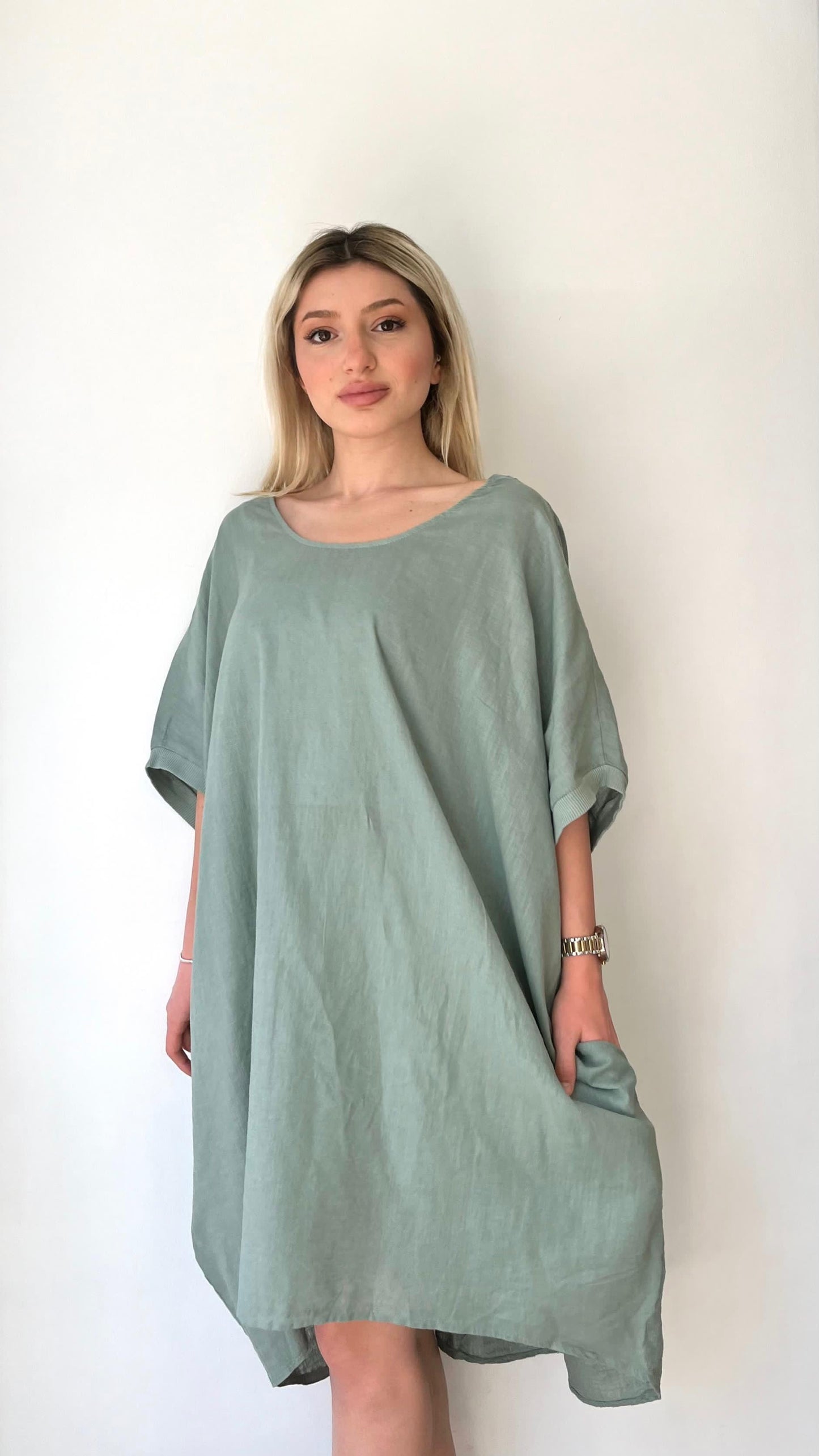 Çağla Yeşili, Sırtı Örgü Dantelli, Cepli, Keten-Pamuk Oversize Elbise