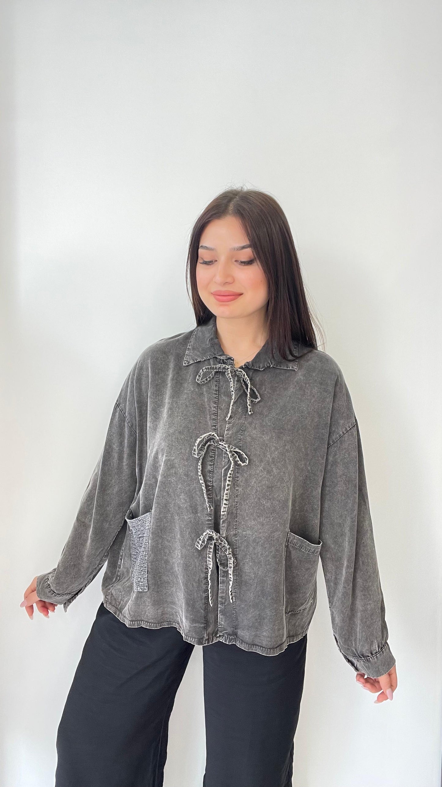 Antrasit, Önü İp Bağlamalı, Payetli Cepli, Yıkamalı, Pinterest Model Gömlek