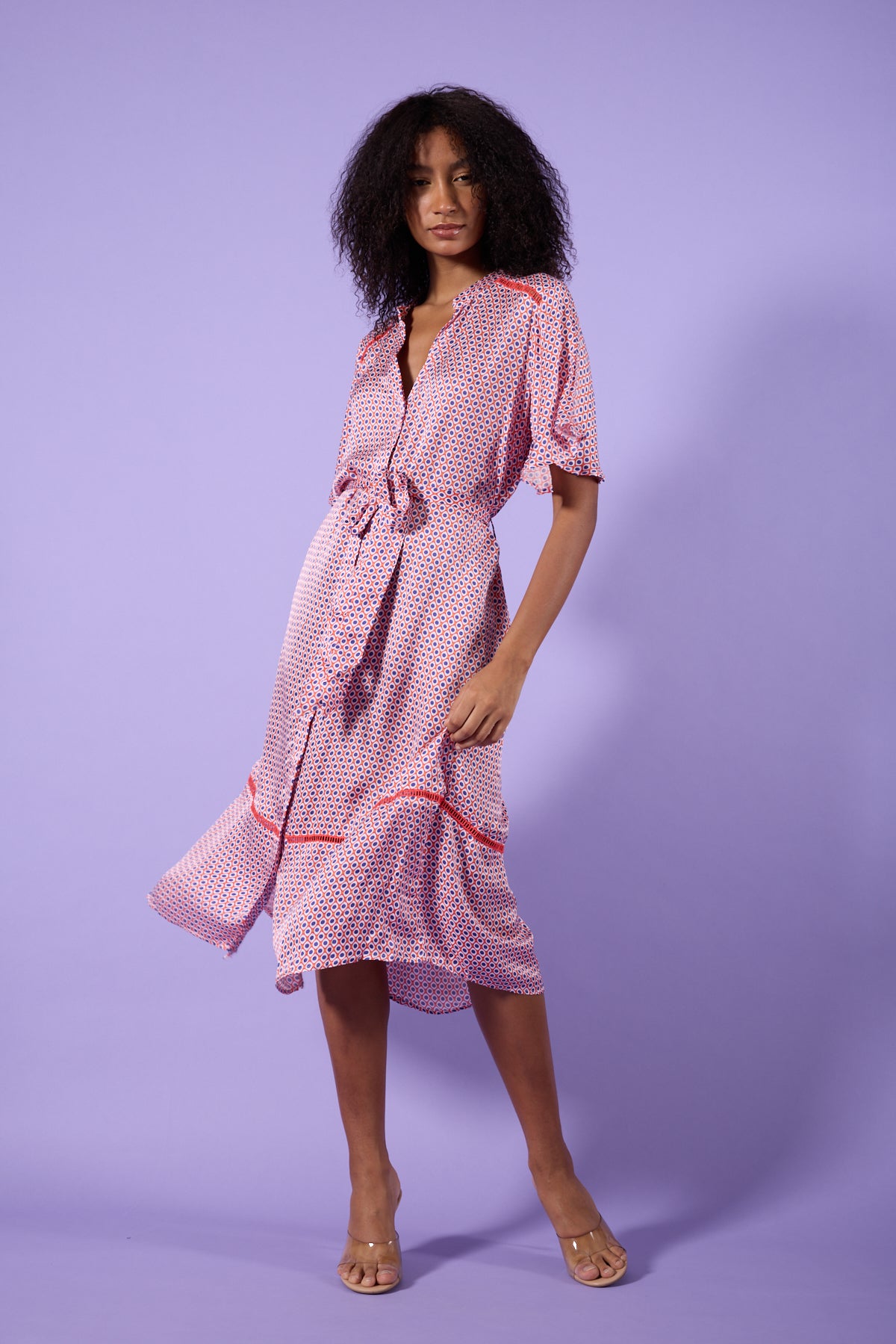 Saten Gömlek Elbise, Gizli Düğmeli, Kuşaklı, Puantiye Desenli, Bol Kesim Elbise