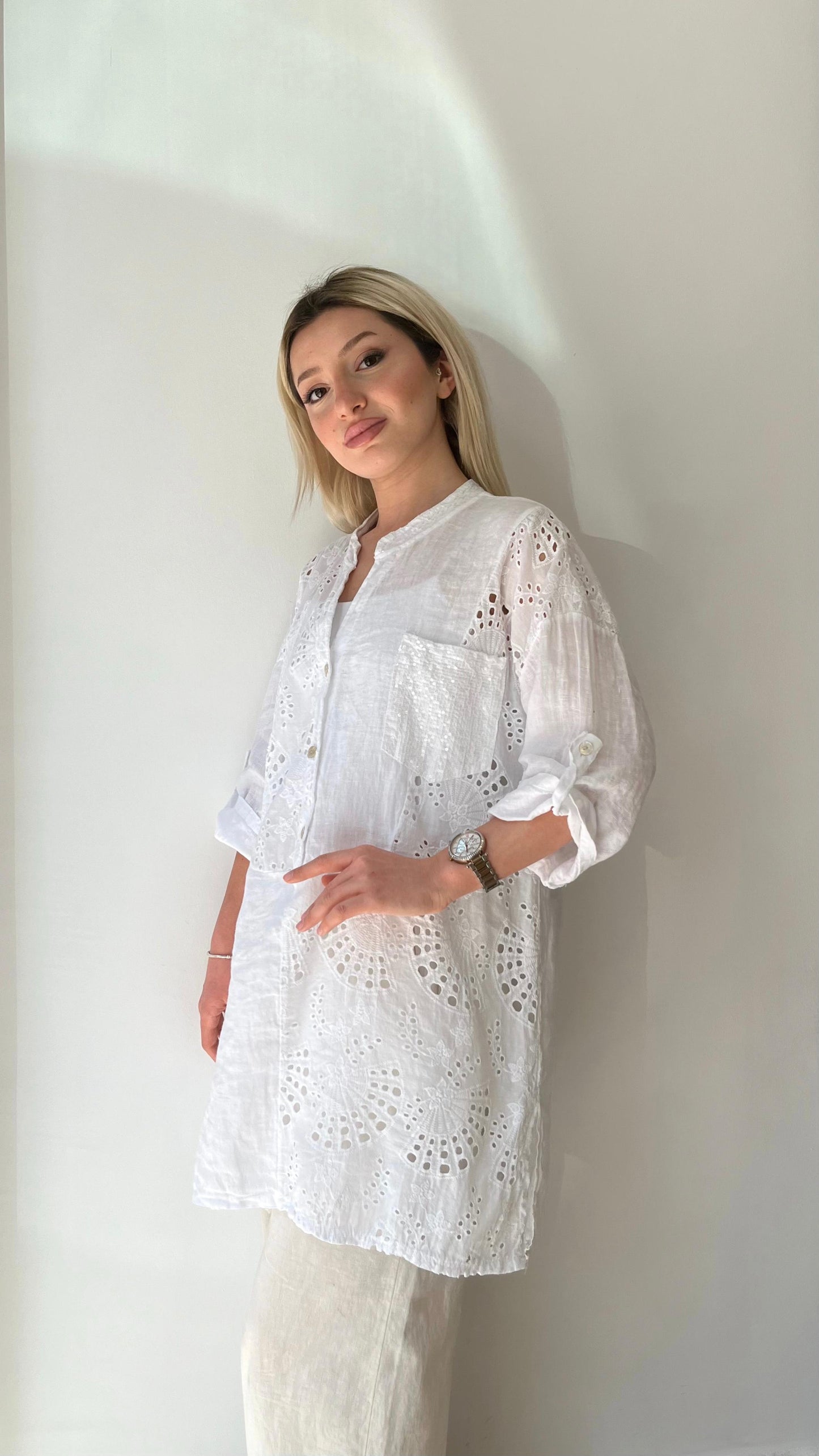 Beyaz, Pamuk Fisto Detaylı, Payetli Keten Gömlek