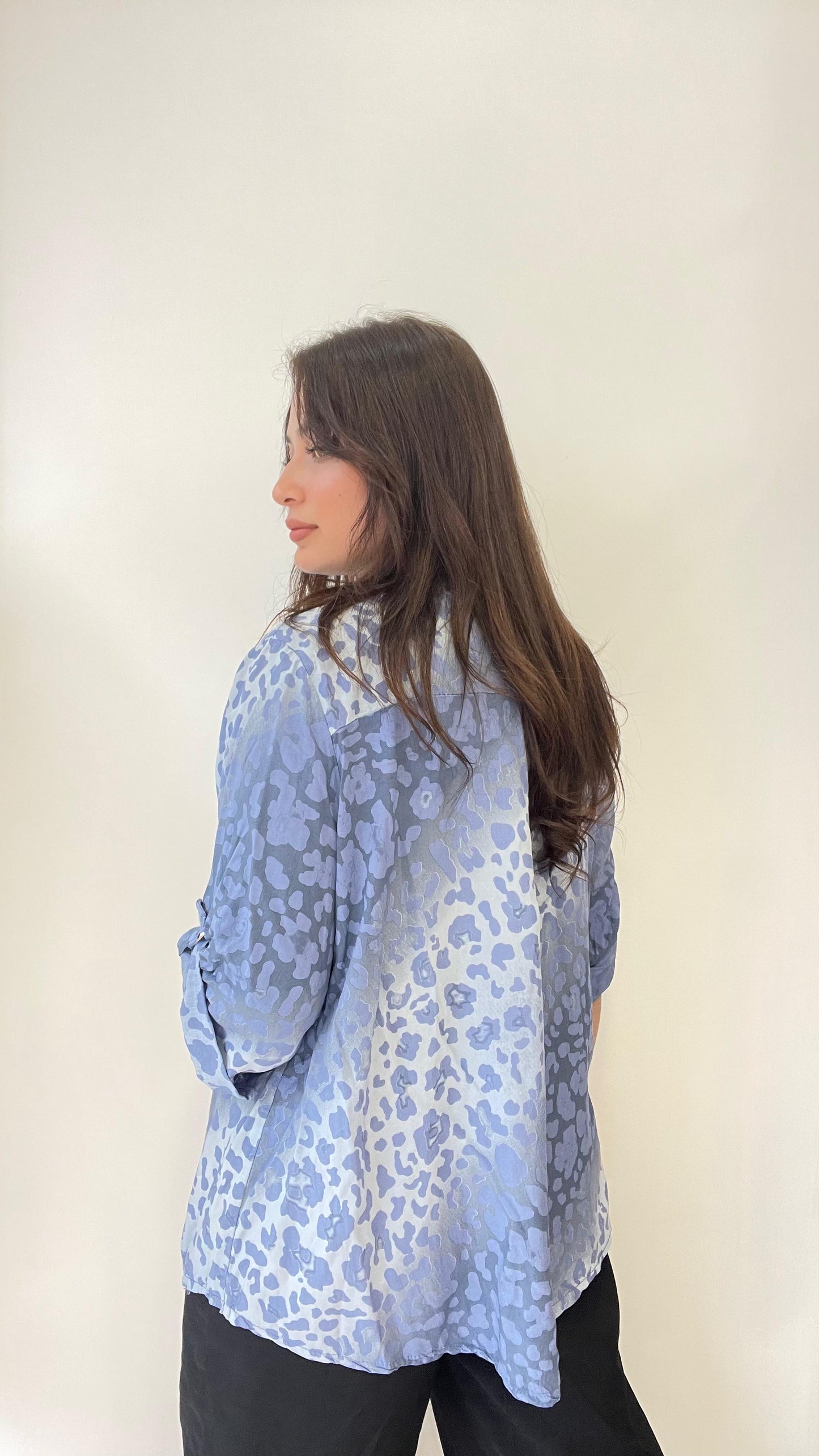 Mavi, %100 Viskon, Dalgalı Leopar Desenli, Payetli Gömlek