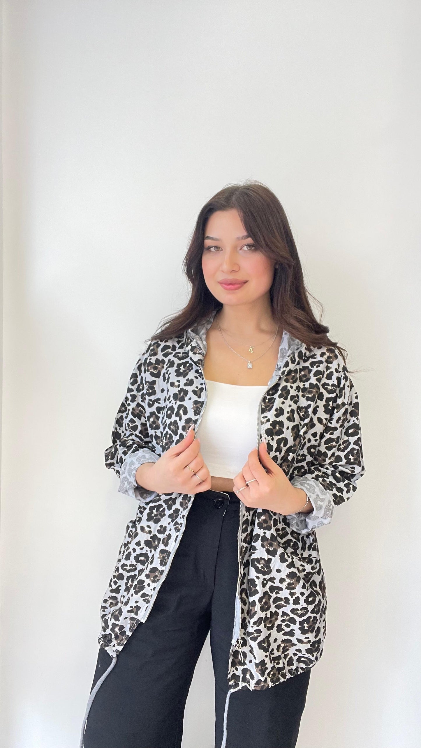 Gri, Kapüşonlu, Beli İp Bağlamalı, Cepli, Leopar Desenli, Viskon Ceket