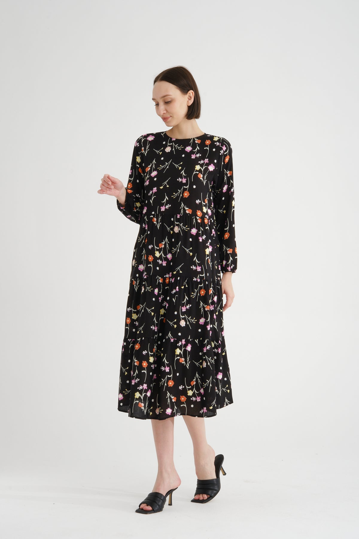 Çiçekli, Siyah %100 Viskon, Uzun Elbise