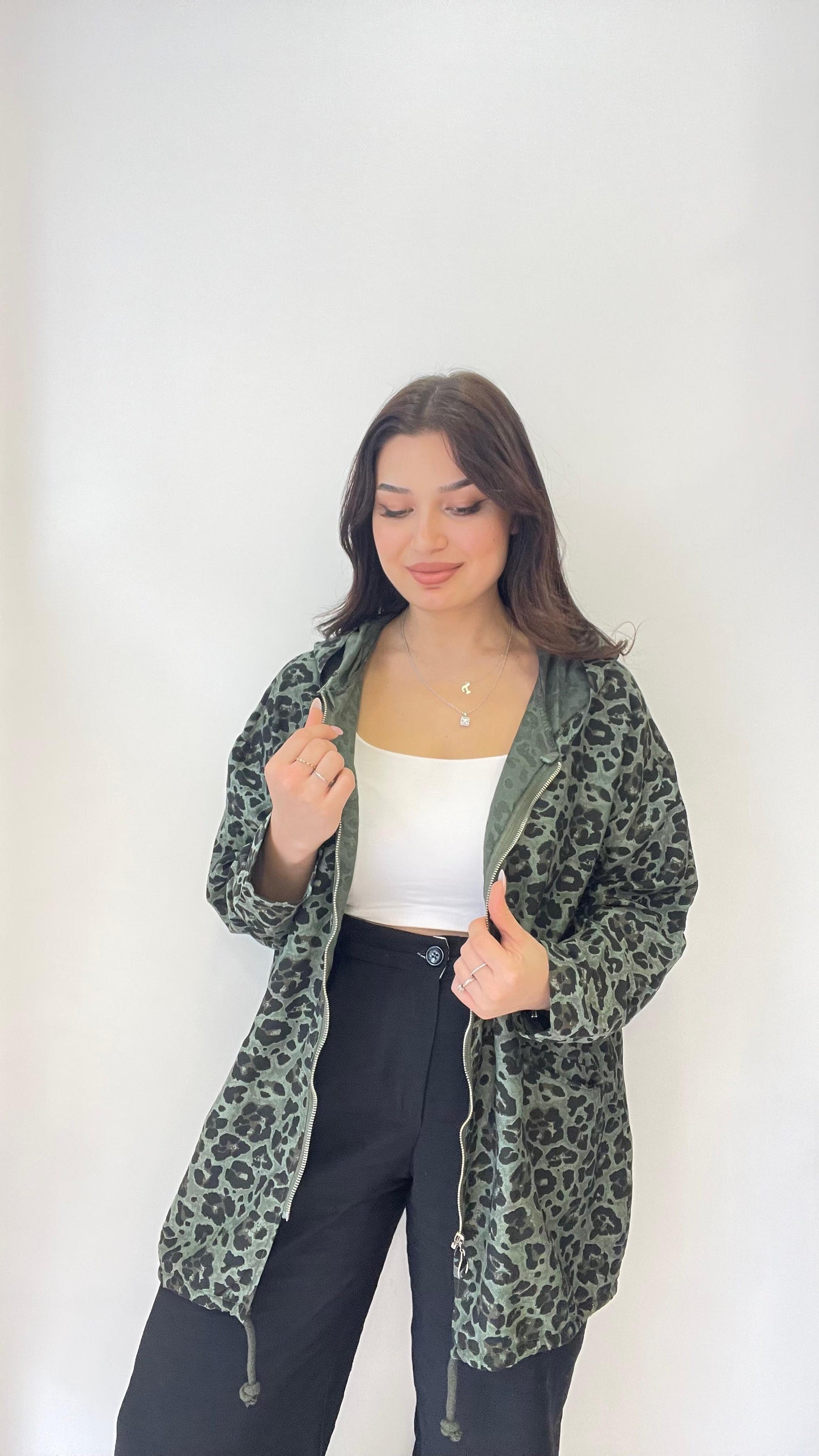 Haki, Kapüşonlu, Beli İp Bağlamalı, Cepli, Leopar Desenli, Viskon Ceket