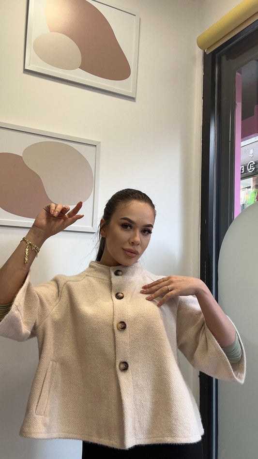 Bej, Kısa Kaşe Kaban