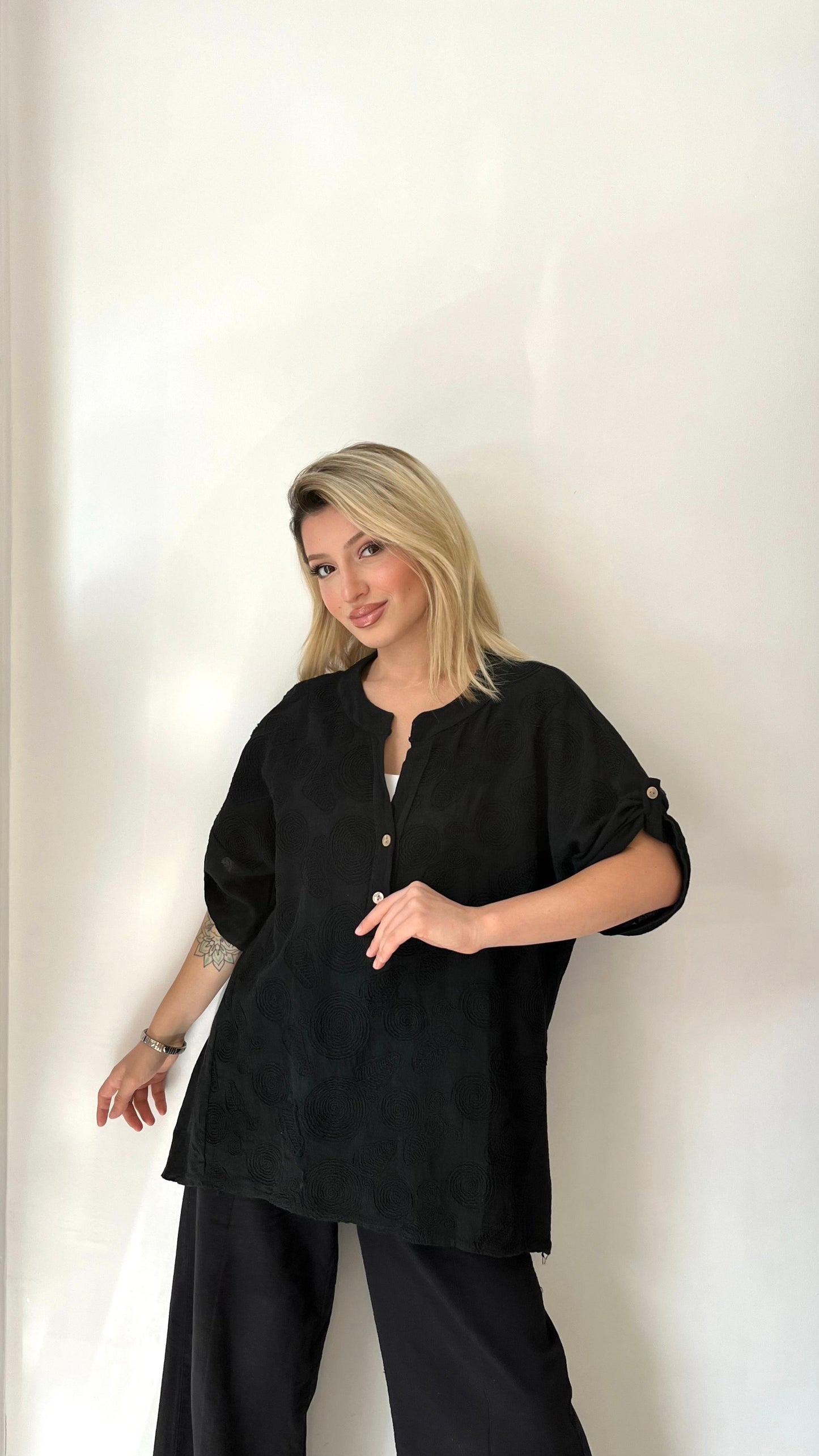 Siyah, %100 Pamuk, Nakış İşlemeli Gömlek