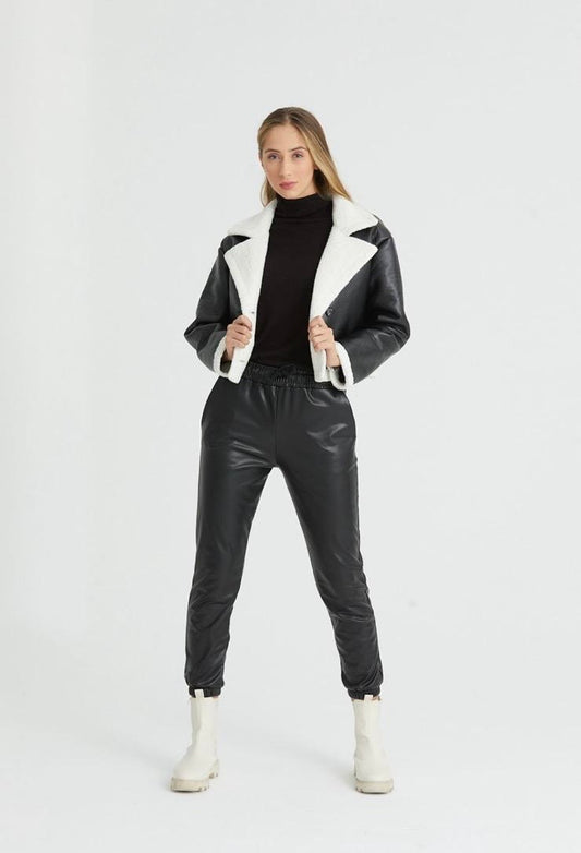 Siyah, Peluşlu, Düğmeli, Deri Ceket