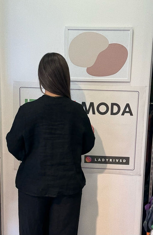 Siyah, %100 Keten, V Yaka Düğme Detaylı Gömlek, STD Beden, 38-46